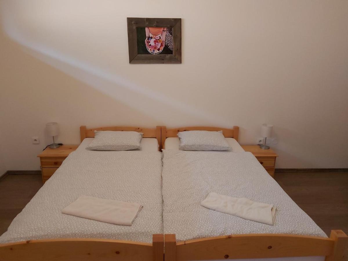 Pivni Lednice Lhota pod Libcany Exterior foto